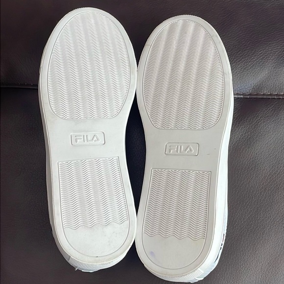 Fila Women’s Leather Shoes - Picture 4 of 5